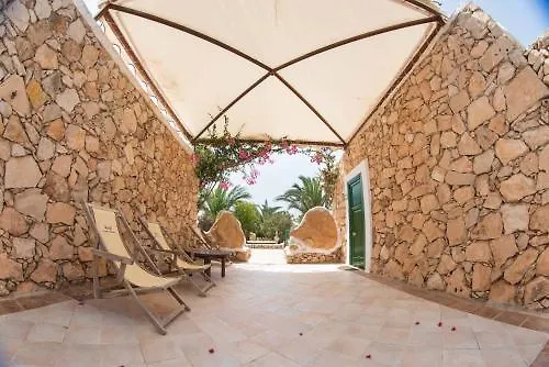 Cupola Bianca Resort Lampedusa 4*,  Italia